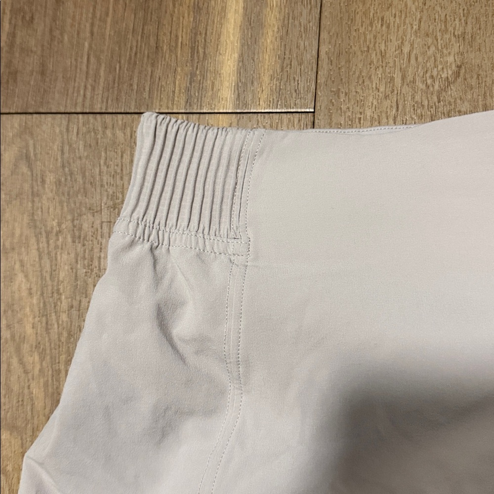 Lululemon Hotty Hot Highrise Special Edition Shorts - Picture 4 of 8